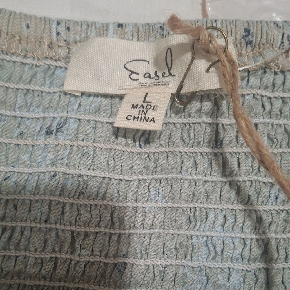 NEW.Easel Wome's Blue and Cream Lace Camisole Size L - Picture 3 of 10